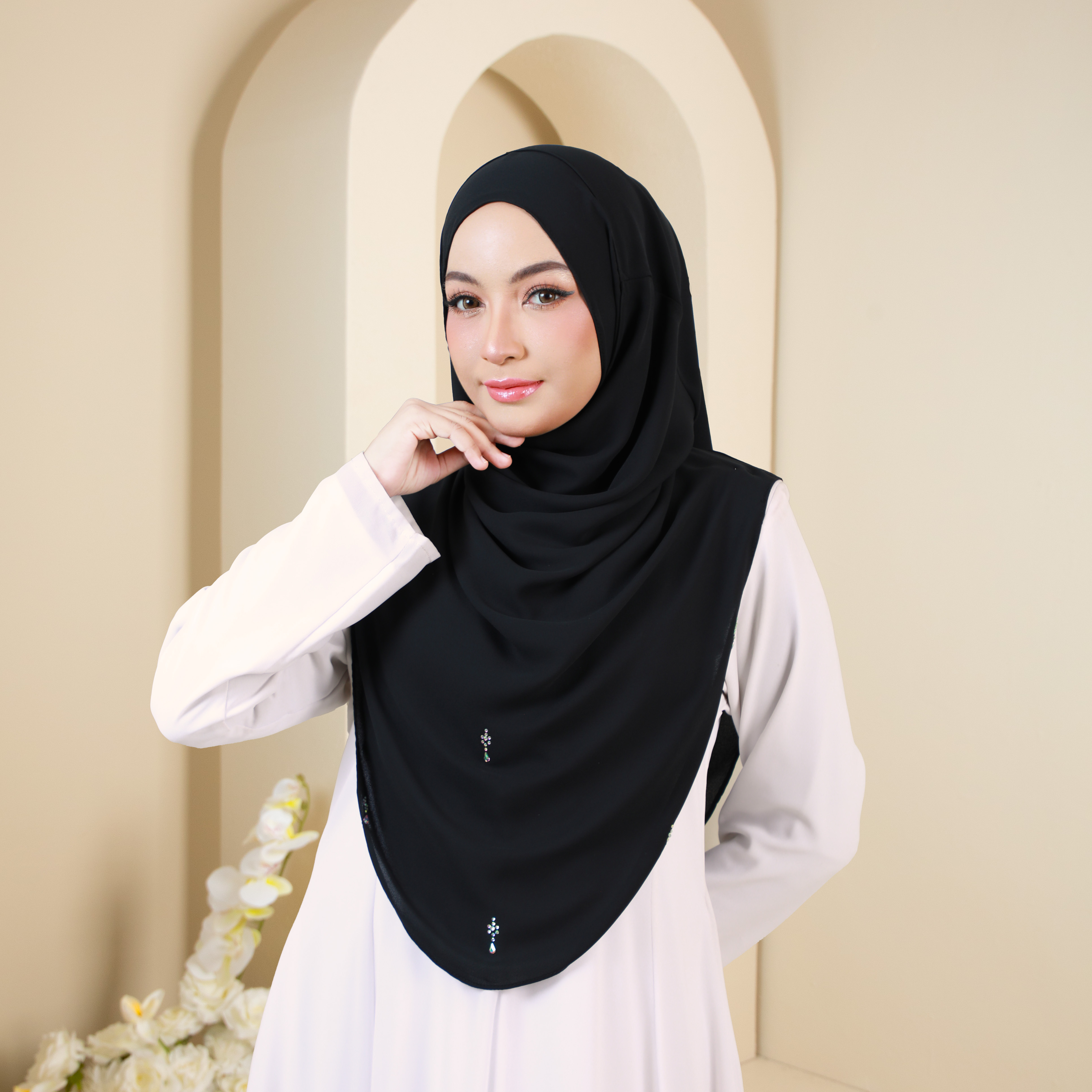 HUMAIRA PLAIN LUXE- HPL16 (BLACK)&w=300&zc=1